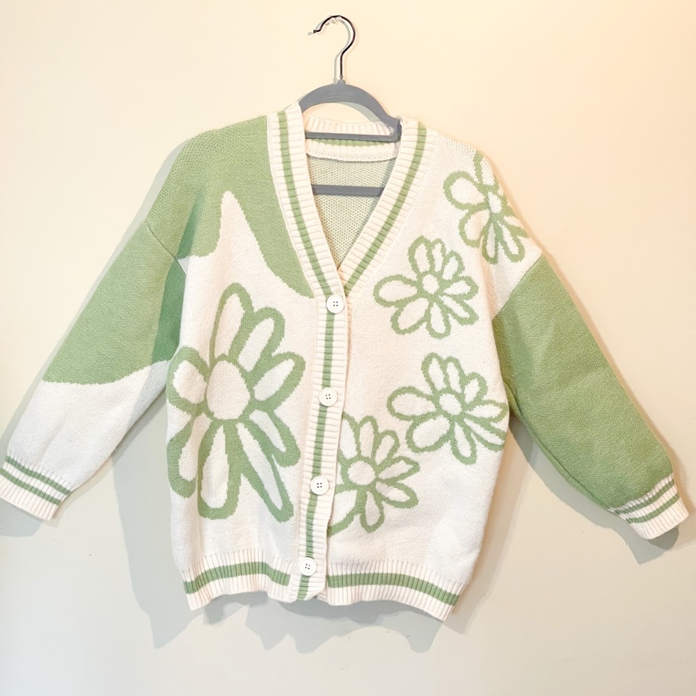 SHEIN 70s floral cardigan with color blocking